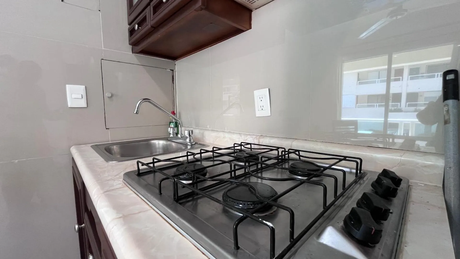 Amplio Condo Con Acceso A Playa - 6 Px Cancun Apartment